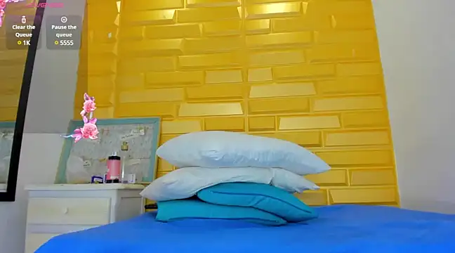 ebony beckyy online show from February 6, 2025, 7:51 pm