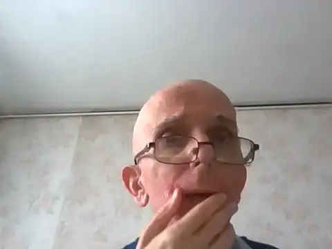 mariusica1xh online show from November 5, 2025, 10:40 am