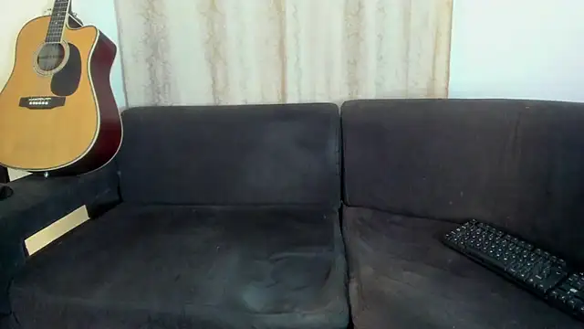 Henrikk senn online show from November 3, 2025, 11:19 pm