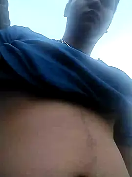 Snapshot of EIKERSSSSS chatting on January 14, 2025, 1:38 pm EIKERSSSSS online show from January 14, 2025, 1:38 pm