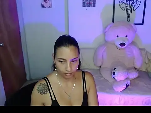 Snapshot of mykaelahoney chatting on March 18, 2026, 4:59 am mykaelahoney online show from March 18, 2026, 4:59 am