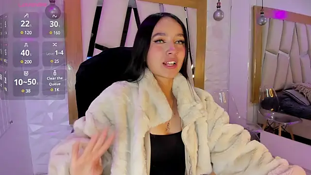 sophie ws online show from December 30, 2024, 4:31 am