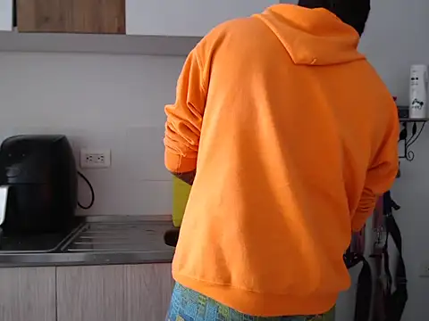 thomas gun online show from December 14, 2025, 5:18 pm