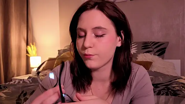 Diana Flower online show from January 7, 2026, 10:53 am