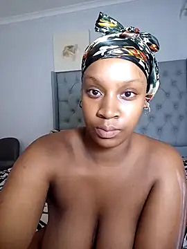 Candy Love 18 online show from February 6, 2025, 4:58 pm