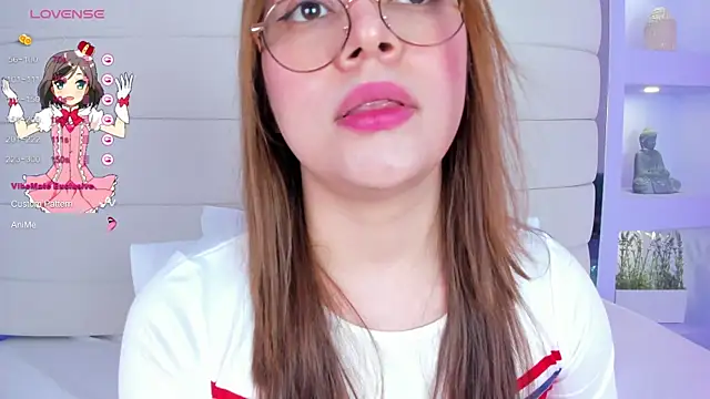 Lanna18 online show from March 1, 2025, 2:44 pm