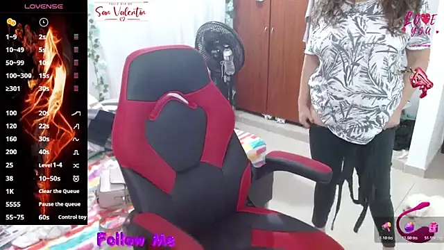 helenca43 online show from February 21, 2026, 9:11 am