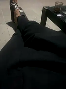 YawlingJingoist online show from December 14, 2025, 10:15 pm