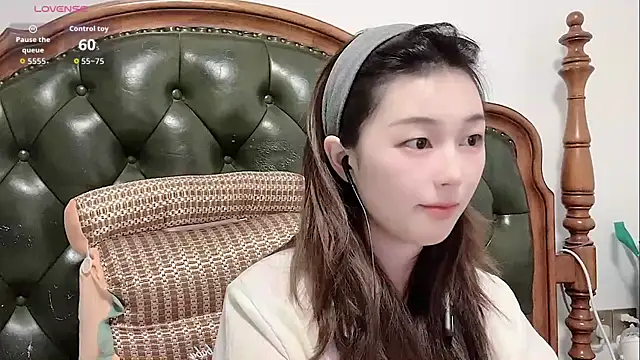 Snapshot of Sweet-Angel999 chatting on July 23, 2026, 5:31 pm Sweet-Angel999 online show from July 23, 2026, 5:31 pm