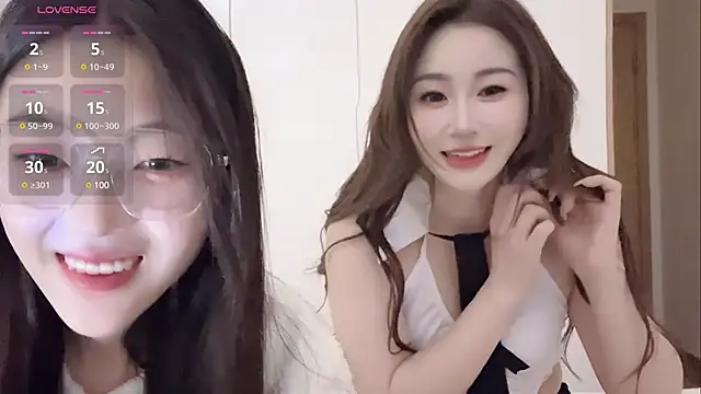 Snapshot of Sweet-Angel999 chatting on January 5, 2025, 2:30 pm Sweet-Angel999 online show from January 5, 2025, 2:30 pm