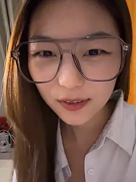 Snapshot of Sweet-Angel999 chatting on October 23, 2025, 1:26 am Sweet-Angel999 online show from October 23, 2025, 1:26 am