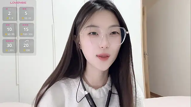 Snapshot of Sweet-Angel999 chatting on February 28, 2025, 12:31 pm Sweet-Angel999 online show from February 28, 2025, 12:31 pm