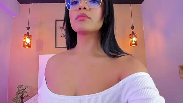 Snapshot of CamilleLynn chatting on February 6, 2025, 5:25 am CamilleLynn online show from February 6, 2025, 5:25 am