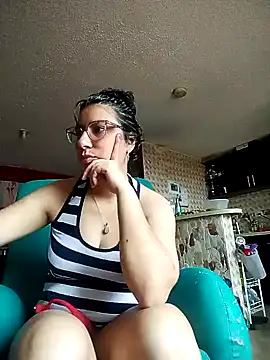 Snapshot of Im_Alma_ chatting on November 13, 2025, 2:54 pm Im Alma online show from November 13, 2025, 2:54 pm