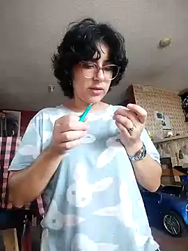 Snapshot of Im_Alma_ chatting on February 4, 2025, 1:38 pm Im Alma online show from February 4, 2025, 1:38 pm