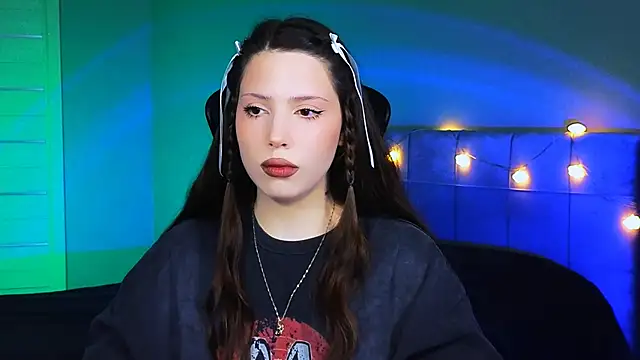 Stacy Gonzales  online show from February 15, 2025, 9:27 am