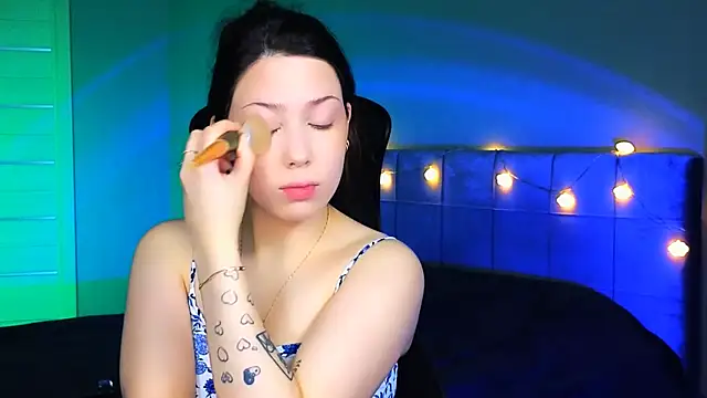 Stacy Gonzales  online show from March 9, 2025, 6:06 am