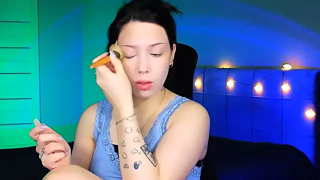 Stacy Gonzales  online show from February 27, 2025, 6:13 am