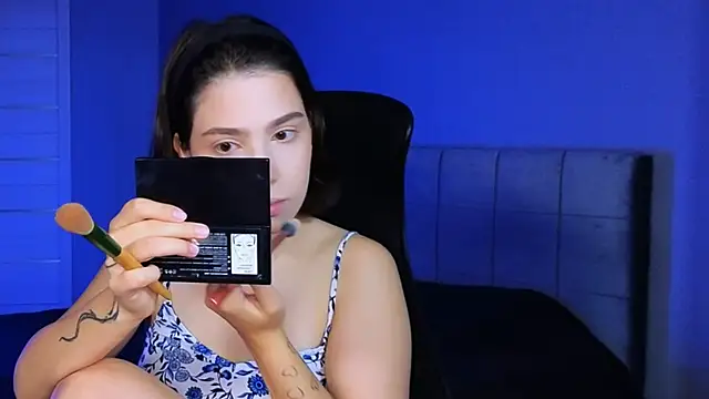 Stacy Gonzales  online show from September 18, 2025, 6:05 am