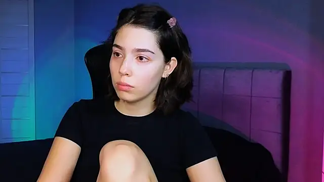 Stacy Gonzales  online show from September 20, 2025, 9:14 am