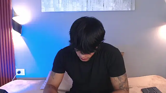 LuciferM Star online show from April 9, 2026, 6:04 am