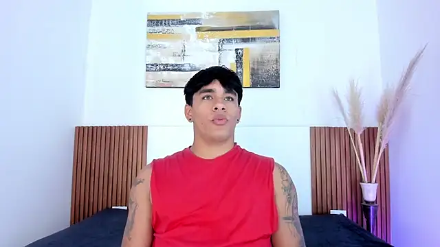 Snapshot of LuciferM_Star chatting on February 4, 2026, 3:23 am LuciferM Star online show from February 4, 2026, 3:23 am