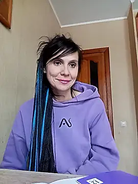 Snapshot of Francenia_lolis chatting on January 7, 2026, 10:20 am Francenia lolis online show from January 7, 2026, 10:20 am