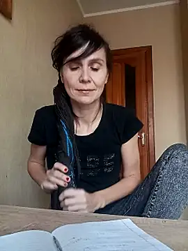 Snapshot of Francenia_lolis chatting on October 30, 2025, 7:50 am Francenia lolis online show from October 30, 2025, 7:50 am