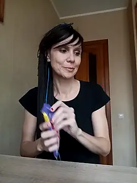 Snapshot of Francenia_lolis chatting on October 19, 2025, 7:22 am Francenia lolis online show from October 19, 2025, 7:22 am