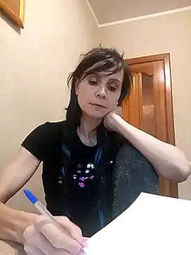 Snapshot of Francenia_lolis chatting on November 6, 2025, 2:10 pm Francenia lolis online show from November 6, 2025, 2:10 pm