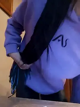 Snapshot of Francenia_lolis chatting on January 10, 2026, 1:50 pm Francenia lolis online show from January 10, 2026, 1:50 pm