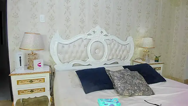 AlejandraLeroy online show from March 10, 2025, 5:11 am