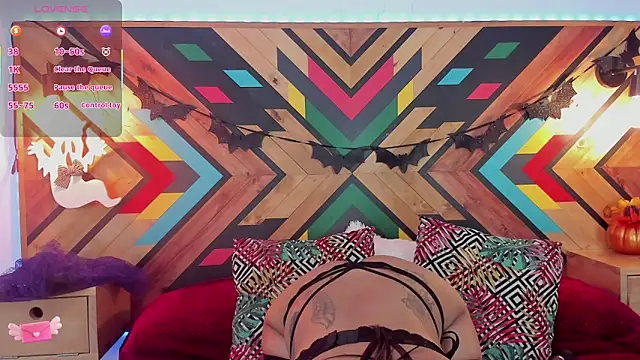 Snapshot of NaiirobiSwan chatting on October 30, 2025, 7:33 pm NaiirobiSwan online show from October 30, 2025, 7:33 pm