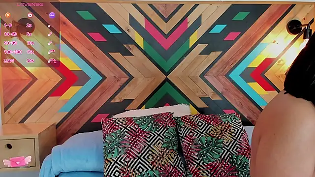 Snapshot of NaiirobiSwan chatting on November 8, 2025, 7:39 pm NaiirobiSwan online show from November 8, 2025, 7:39 pm