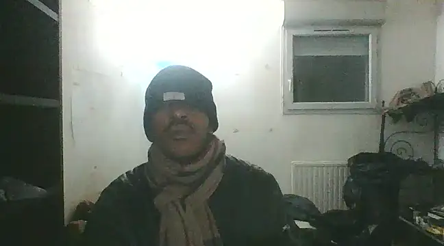 POPAYE972 online show from December 10, 2024, 7:11 pm