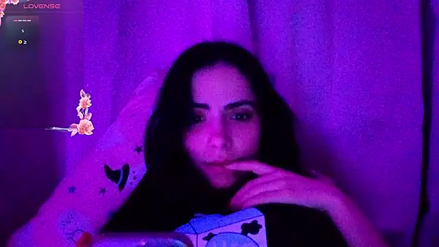 Snapshot of SexyDelaJ chatting on December 18, 2025, 6:18 am SexyDelaJ online show from December 18, 2025, 6:18 am