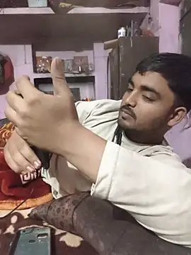 Cuty dev online show from November 19, 2025, 4:29 pm