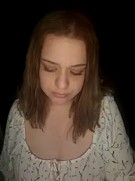 cansuozell online show from November 12, 2025, 7:40 pm