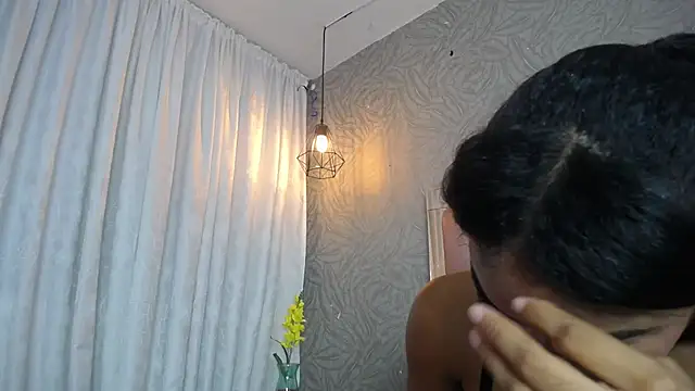 KOURTNEY-- online show from November 9, 2025, 2:48 am