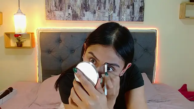 mia aira online show from January 15, 2026, 4:21 pm