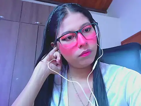  ALLYSON18  online show from June 5, 2026, 12:00 pm