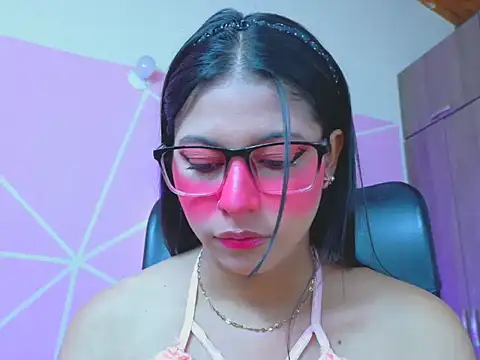  ALLYSON18  online show from April 11, 2026, 11:36 am