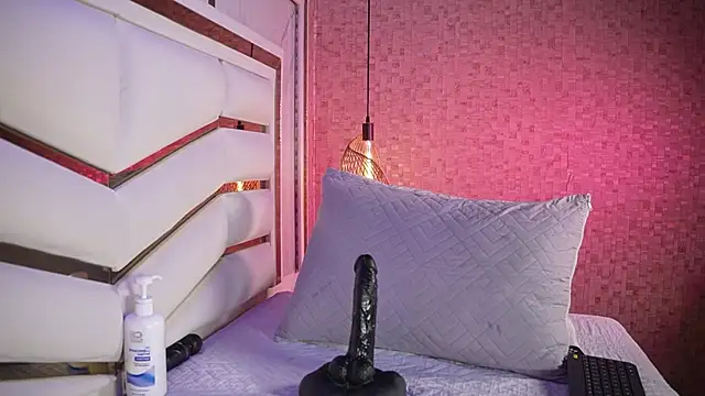 ammy durand online show from April 3, 2026, 7:15 am