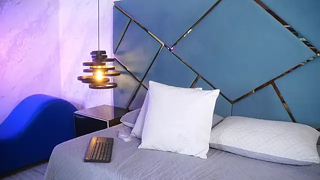 ammy durand online show from February 12, 2026, 7:13 pm