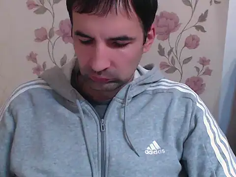 Snapshot of Leo_1617 chatting on February 19, 2026, 6:05 pm Leo 1617 online show from February 19, 2026, 6:05 pm