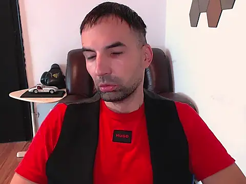 Snapshot of Leo_1617 chatting on October 14, 2025, 9:54 am Leo 1617 online show from October 14, 2025, 9:54 am