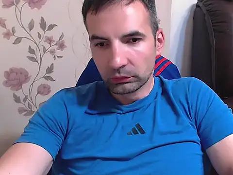 Snapshot of Leo_1617 chatting on June 3, 2026, 6:45 pm Leo 1617 online show from June 3, 2026, 6:45 pm