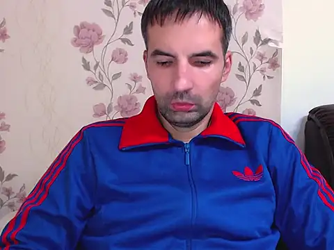 Snapshot of Leo_1617 chatting on December 1, 2025, 8:53 pm Leo 1617 online show from December 1, 2025, 8:53 pm