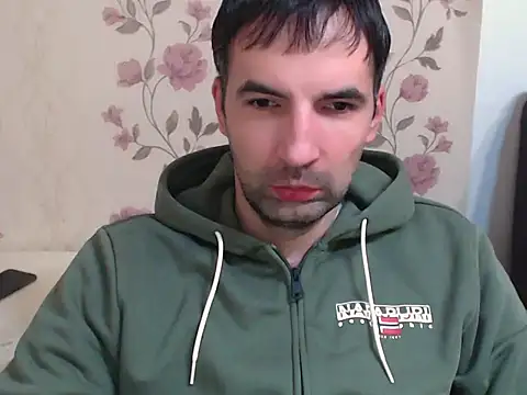 Snapshot of Leo_1617 chatting on February 8, 2026, 8:50 pm Leo 1617 online show from February 8, 2026, 8:50 pm