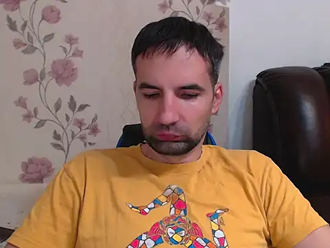 Snapshot of Leo_1617 chatting on November 28, 2025, 2:28 pm Leo 1617 online show from November 28, 2025, 2:28 pm